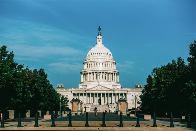 Washington DC in One Day: Guided Sightseeing Tour - Capitol grounds and the White House exterior
