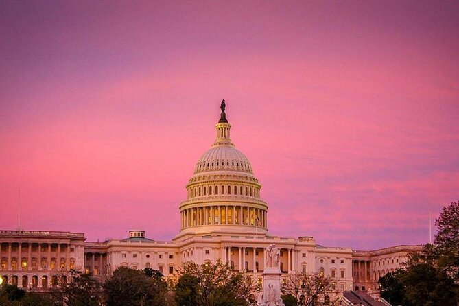 Washington DC Moonlight Tour by Electric Cart - Why Washington looks different after dark