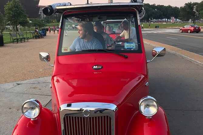 Washington DC Moonlight Tour by Electric Cart - Thirty minutes at the Lincoln Memorial