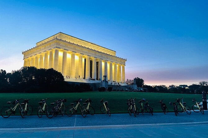 Washington DC Sites at Night Guided Bicycle Tour - Check-in, bikes, and the first fifteen minutes