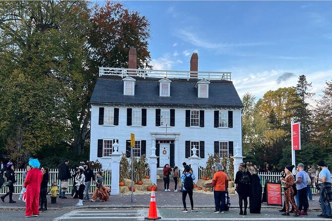 Wicked Awesome Tours: Witch Trial History and Salem Haunts! - The Salem Museum and the Merchant Inn story