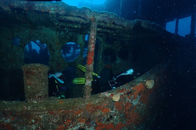 Wreck and Bridge Span Dive for Certified Divers - What 50 to 75 feet means for your day
