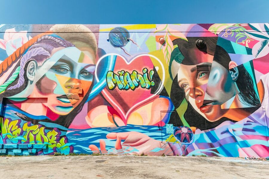 Wynwood Art District 1-Hour Street Art Tour by Golf Cart - Why a golf cart makes sense in Wynwood