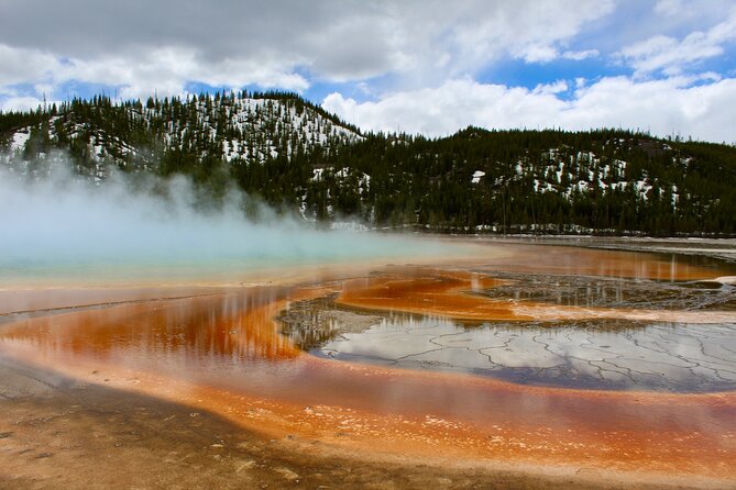 Yellowstone Lower Loop Full-Day Tour - Yellowstone Lake and the road through the park